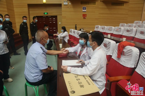 普洱工会送健康进基层 中医养生知识讲座与保健服务广受欢迎